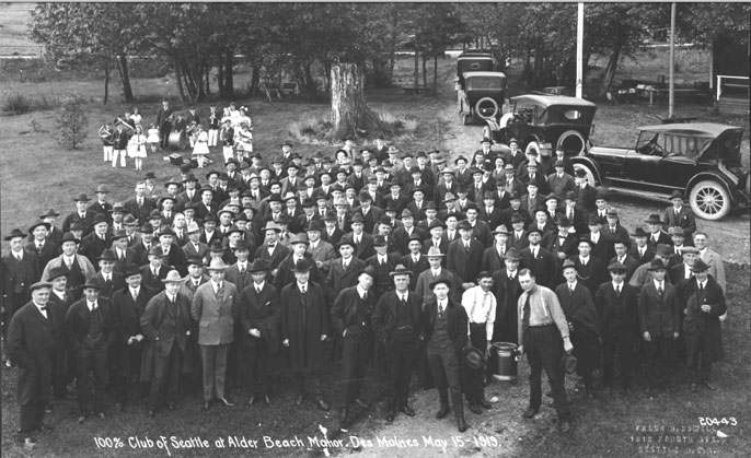 Seattle Executives Association - Group Photo from a meeting 100 years ago